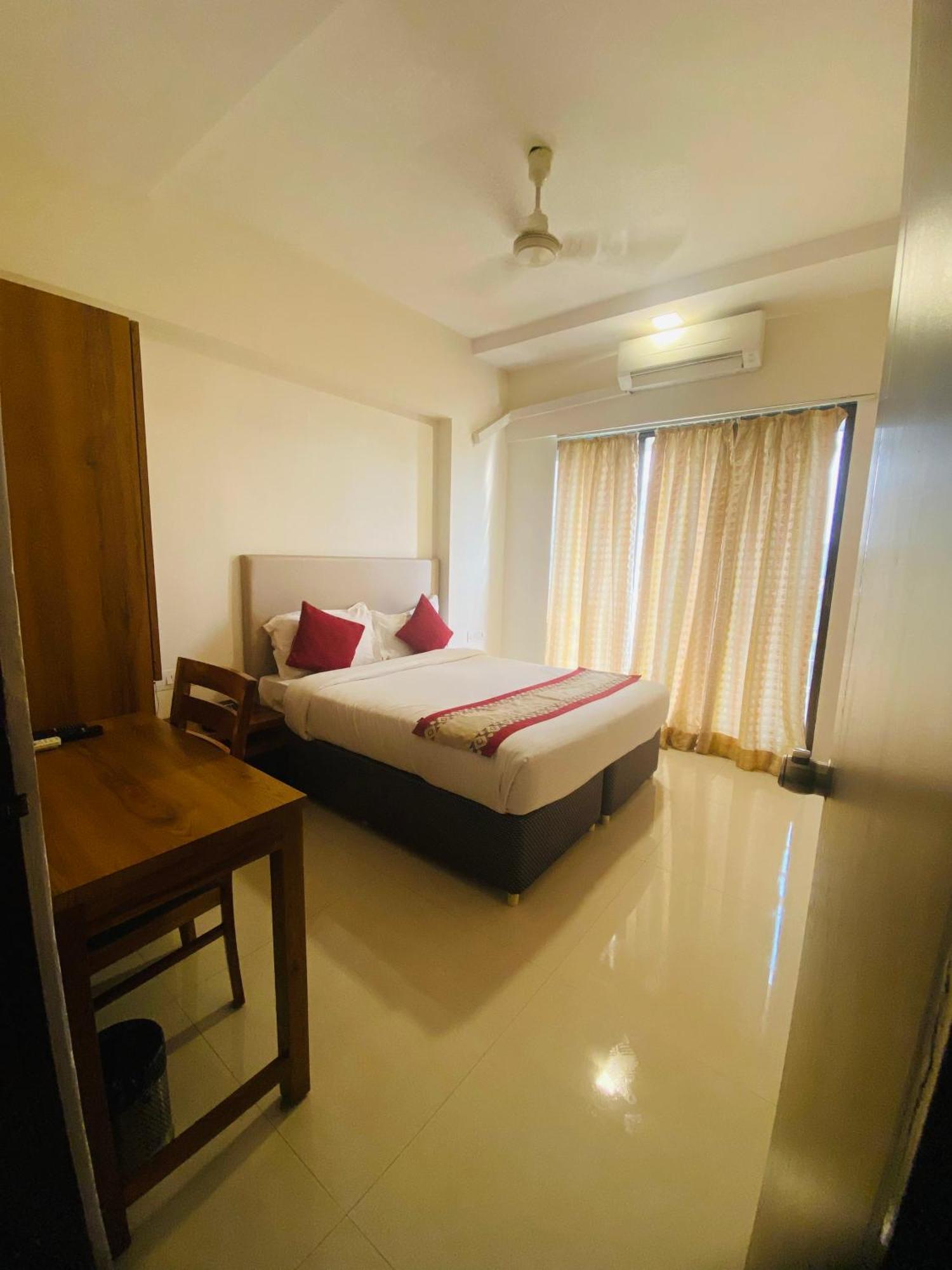 Mumbai House Luxury Apartments Santacruz East, Bombaj Zewnętrze zdjęcie
