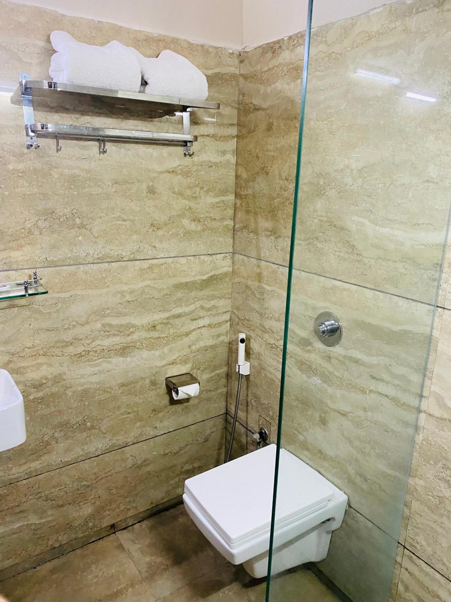 Mumbai House Luxury Apartments Santacruz East, Bombaj Zewnętrze zdjęcie