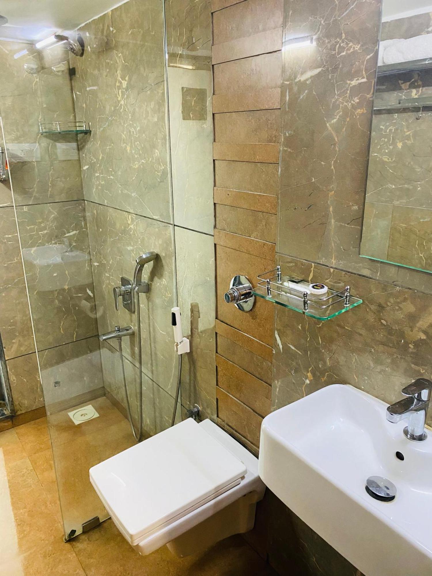 Mumbai House Luxury Apartments Santacruz East, Bombaj Zewnętrze zdjęcie