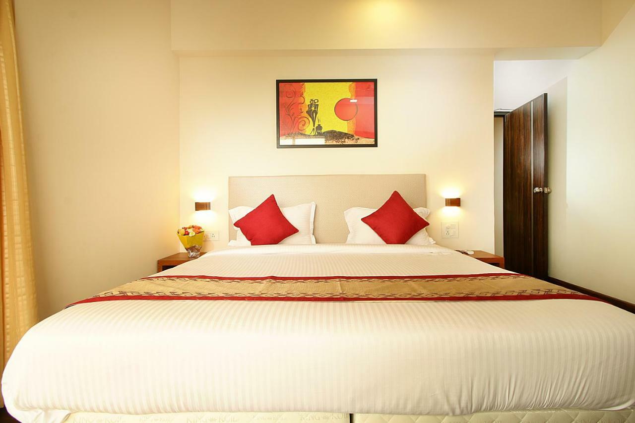Mumbai House Luxury Apartments Santacruz East, Bombaj Zewnętrze zdjęcie