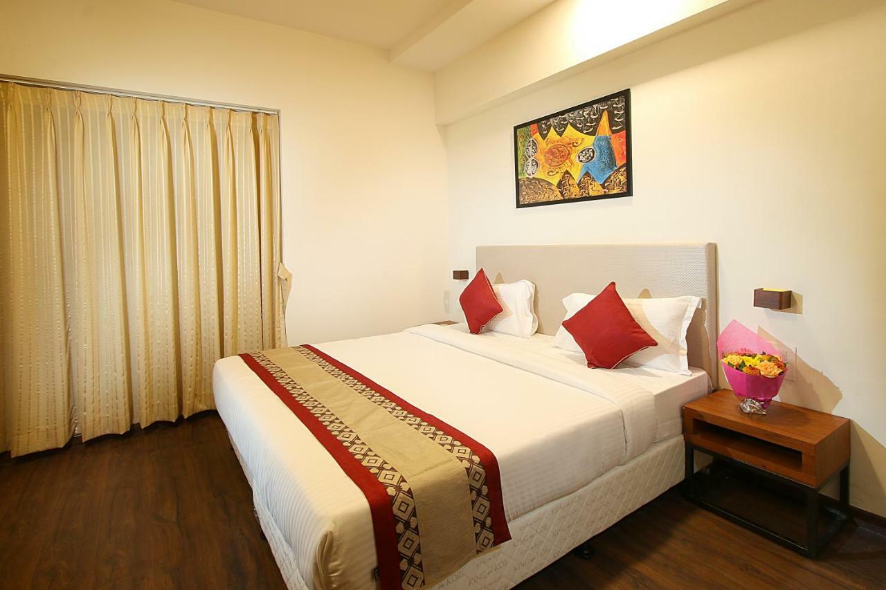 Mumbai House Luxury Apartments Santacruz East, Bombaj Zewnętrze zdjęcie