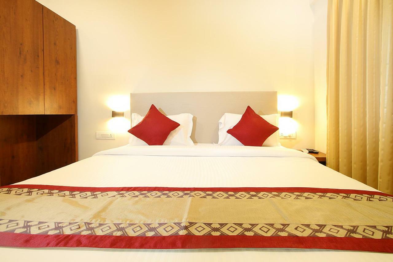 Mumbai House Luxury Apartments Santacruz East, Bombaj Zewnętrze zdjęcie